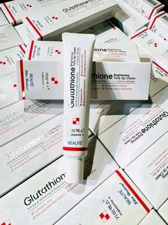 BEAUTE MELASMA-X Glutathione Brightening Tone Up Cream (45mL) - Image 3